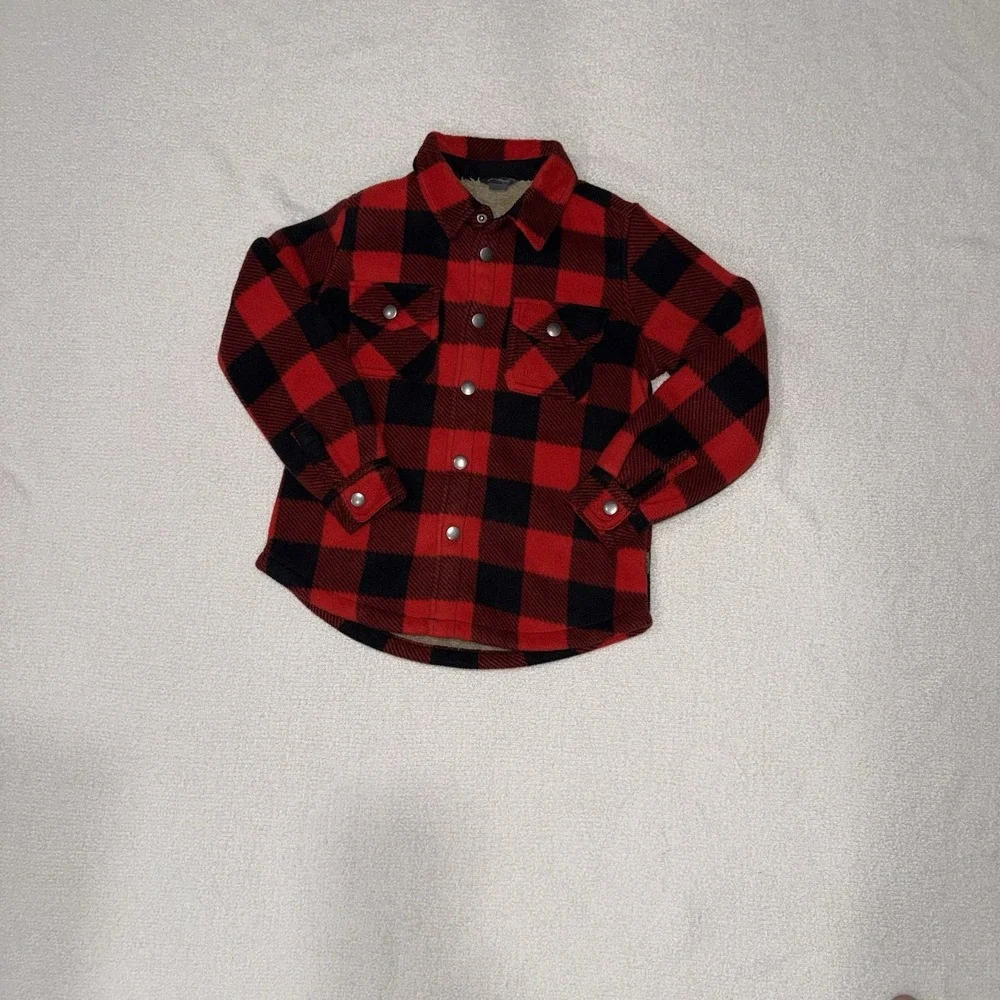 Boys Eddie Bauer Black And Red Plad Fleece Sherpa Lined Button Down Size 6 7
